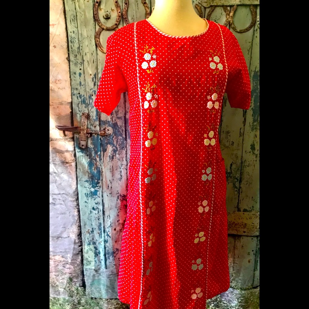 Vintage handmade Polka Dots & floral house dress
